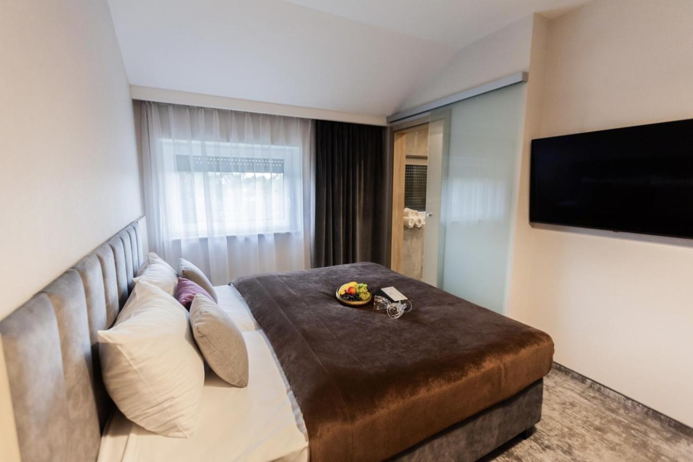 Hotel Pogoria Residence Домброва-Гурнича Екстер'єр фото