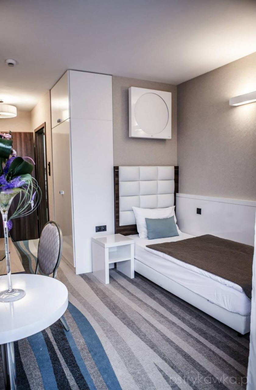 Hotel Pogoria Residence Домброва-Гурнича Екстер'єр фото